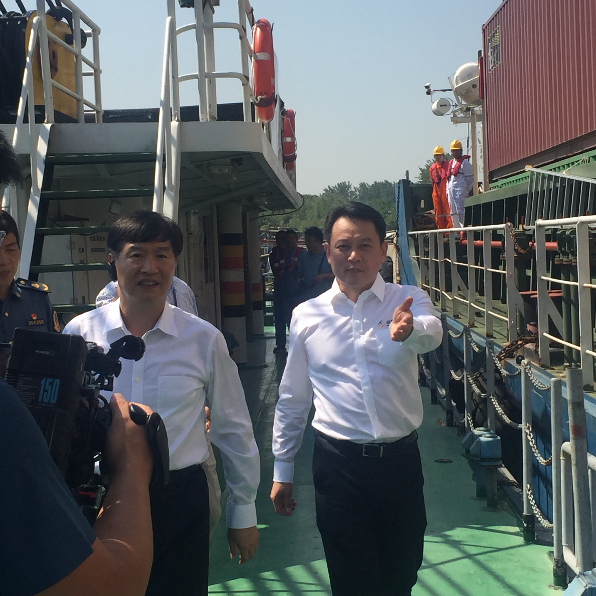 交通部刘小明副部长、江苏省委常委，苏州市委
